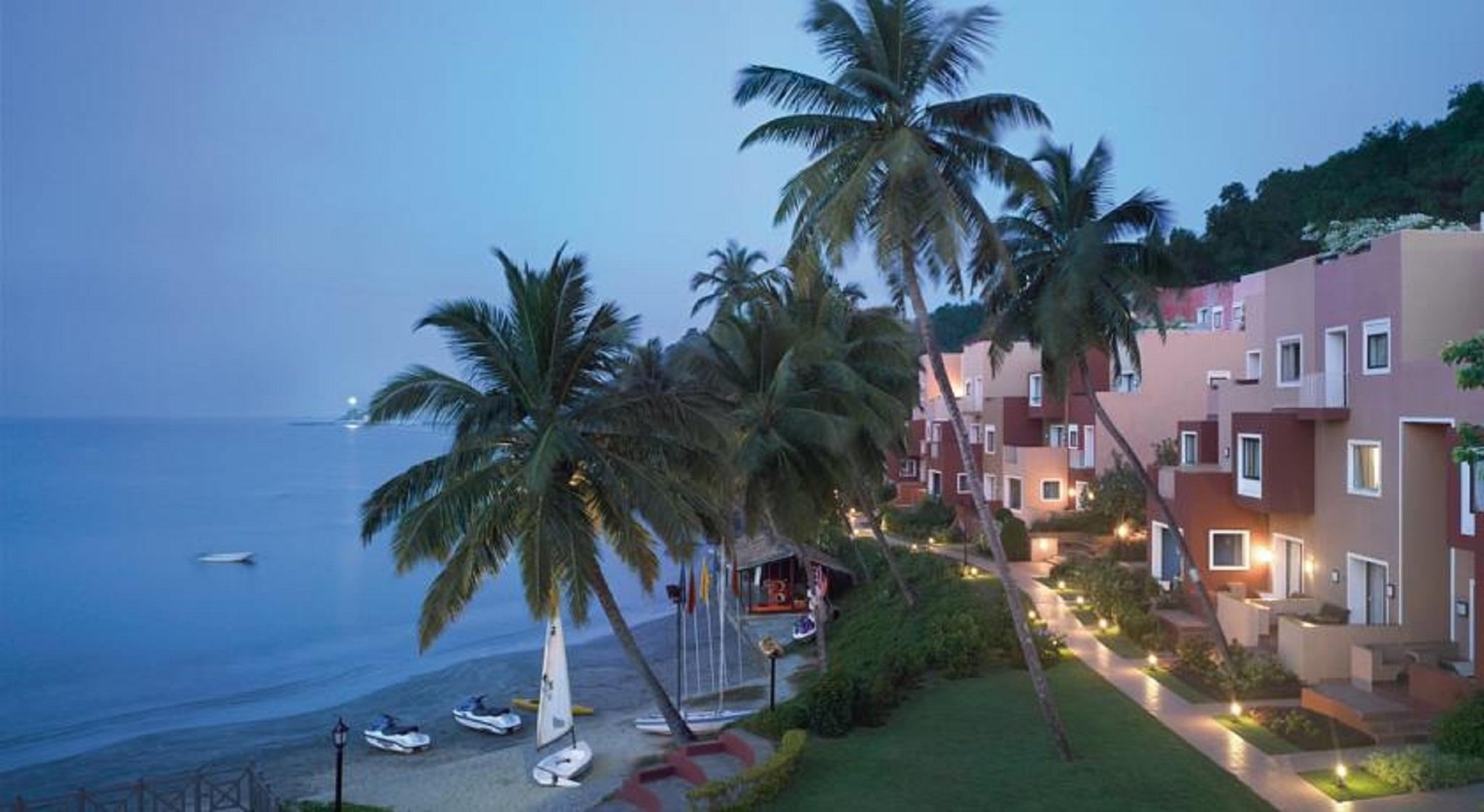 Taj Cidade De Goa Heritage, Goa Santa Cruz エクステリア 写真 A view of the beach at the resort