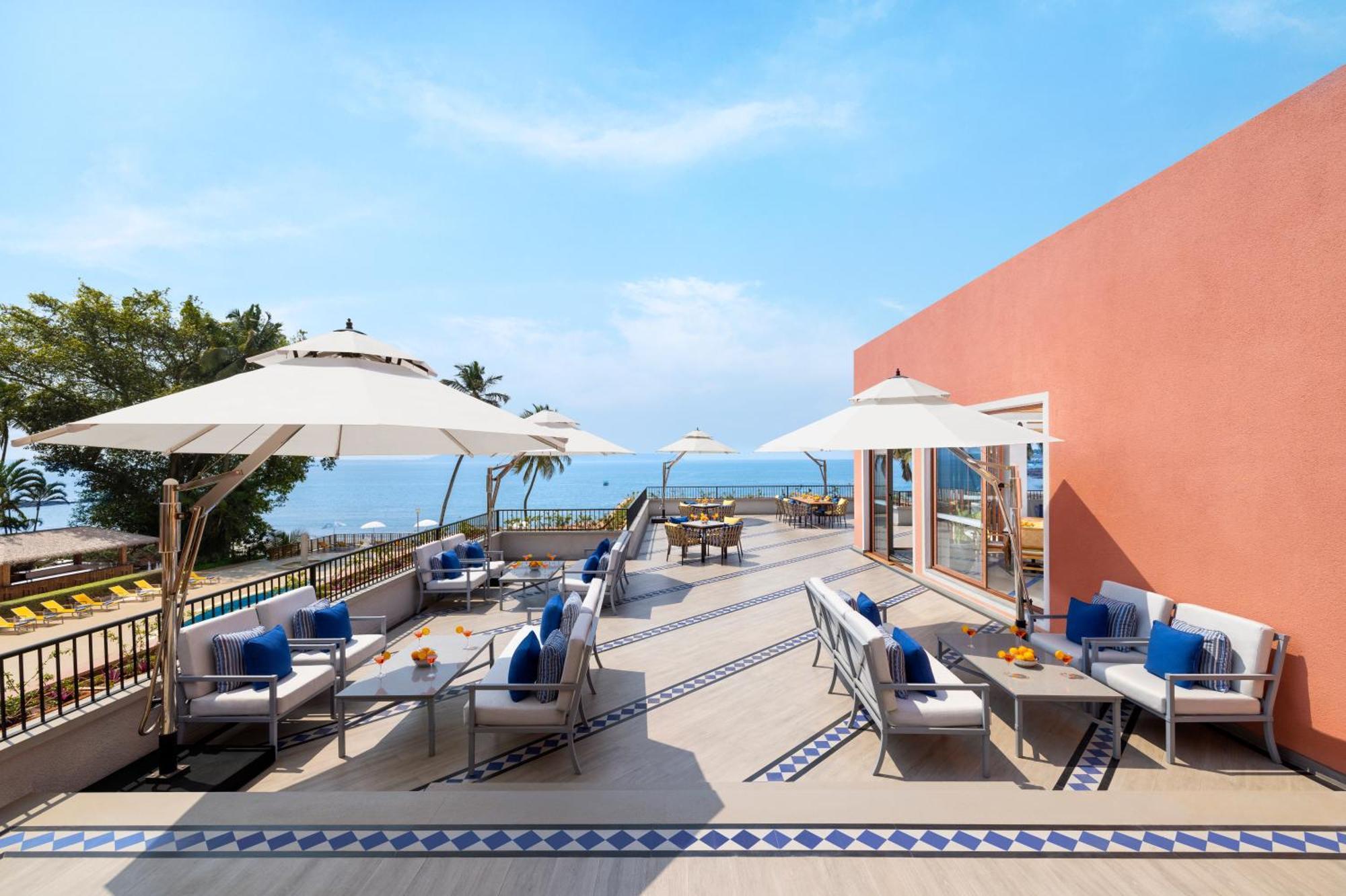 Taj Cidade De Goa Heritage, Goa Santa Cruz エクステリア 写真 The rooftop bar at the hotel