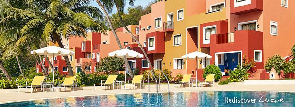 Taj Cidade De Goa Heritage, Goa Santa Cruz エクステリア 写真 The swimming pool at the Iberostar Grand Hotel Bávaro